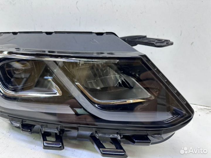 Фара правая Geely Coolray SX11 2018-2024