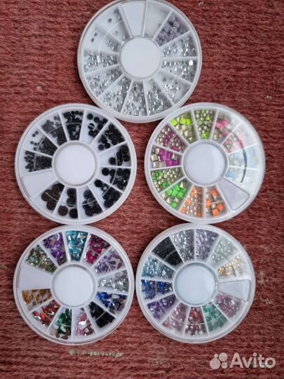 Стразы для ногтей
