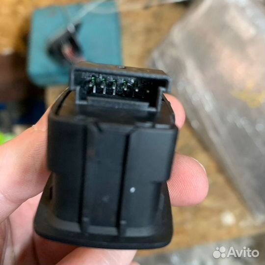 Кнопка porsche cayenne 958