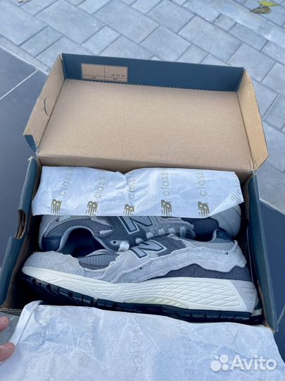 Кроссовки New Balance 2002R