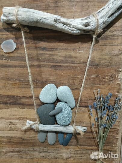 Картина-панно из морских камней