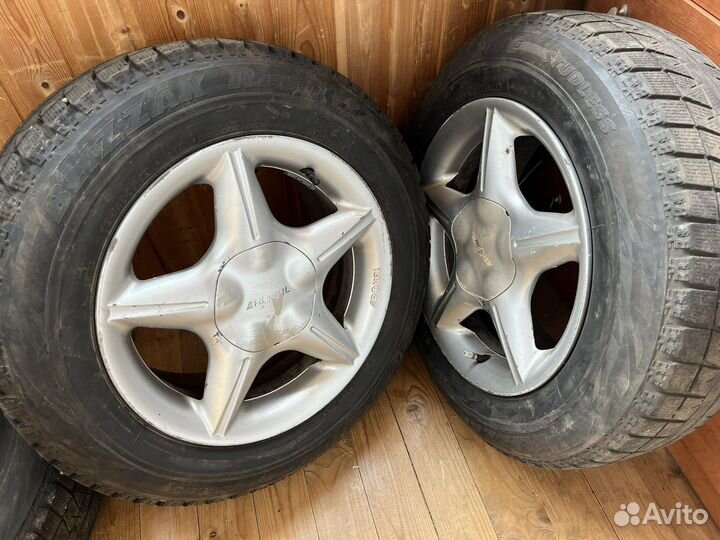 Диски с резиной R15 Ronal (Audi)