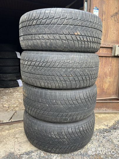 Bridgestone Blizzak LM-001 285/45 R21 113V