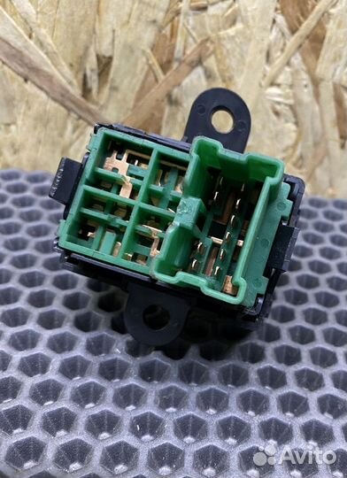 Регулировка зеркал Nissan Skyline V35