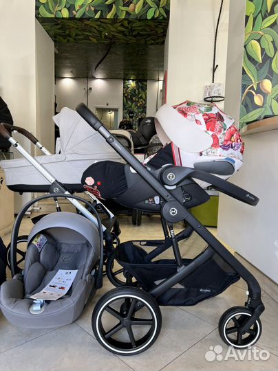 Автокресло Cybex cloud T i size Spring blossom