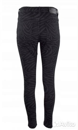 110. Escada sport джинсы