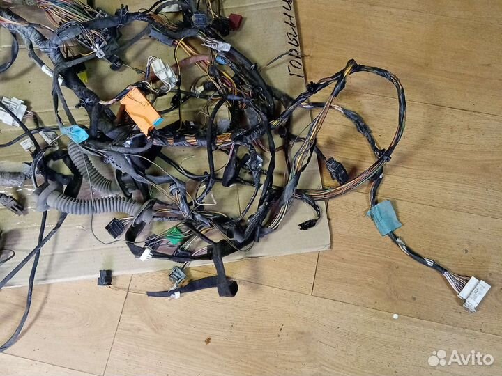 Проводка салона Рено логан 1 1.4 8клап