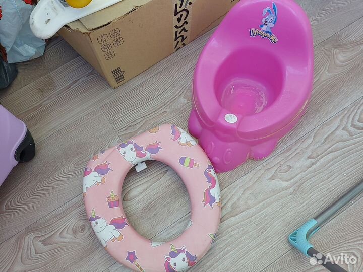 Горшок и круг для унитаза