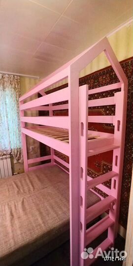 Детская кровать с бортиком