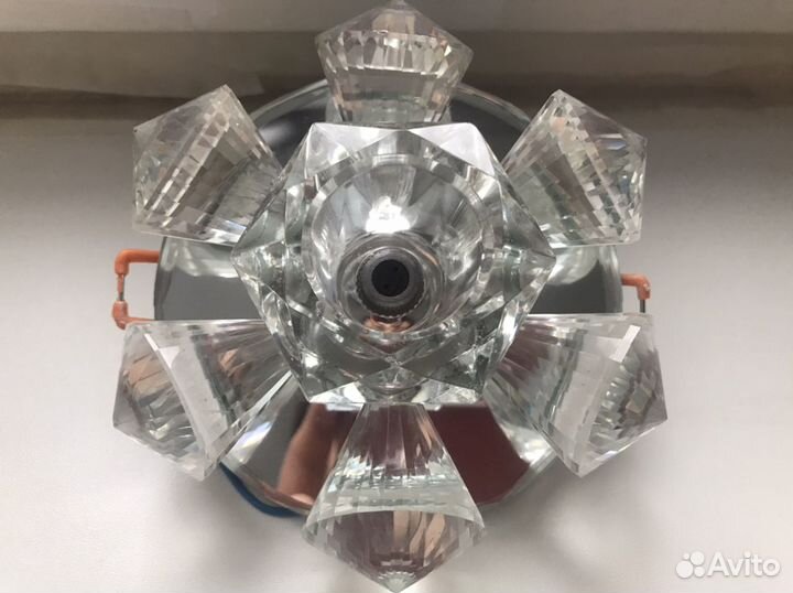 Светильник встраиваемый