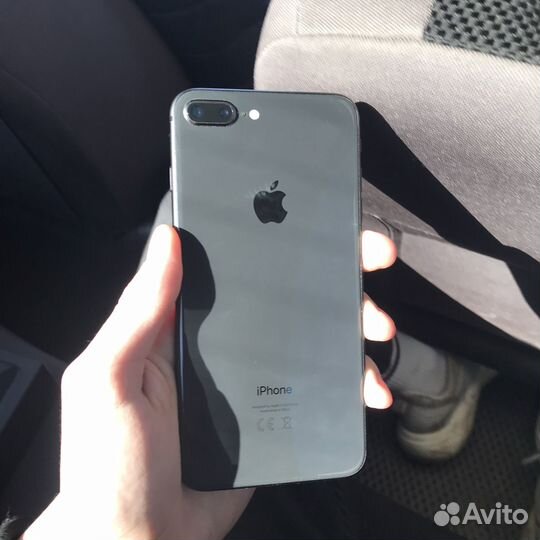 iPhone 8 Plus, 64 ГБ