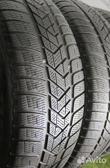 Pirelli Scorpion Winter RFT 235/55 R19 101H