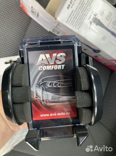 Держатель для телефона в машину