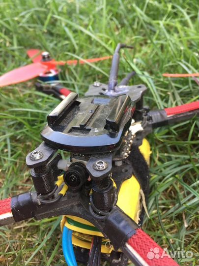 Гоночный квадрокоптер