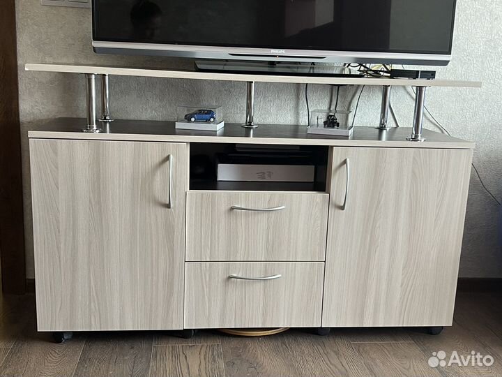 Тумба комод под телевизор