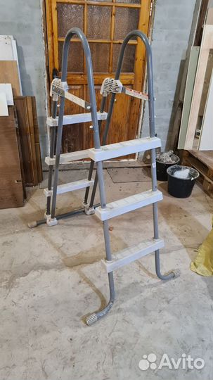 Лестница для каркасного бассейна