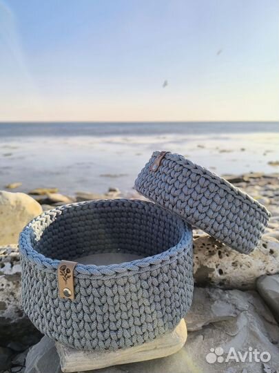 Набор вязаных корзин
