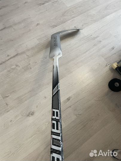 Вратарская хоккейная клюшка