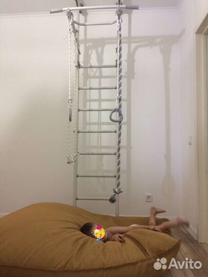 Шведская стенка до 100кг + обвес + диван-мешок