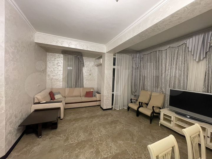 2-к. квартира, 60 м², 11/12 эт.