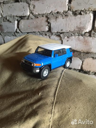 Машинка fj cruiser