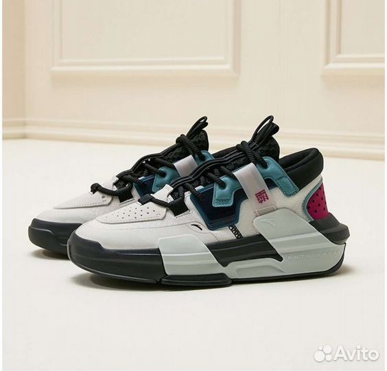 Баскетбольные кроссовки Anta