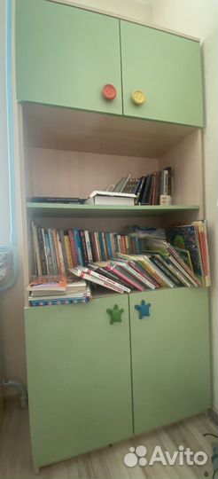 Стеллаж в детскую для книг и игрушек