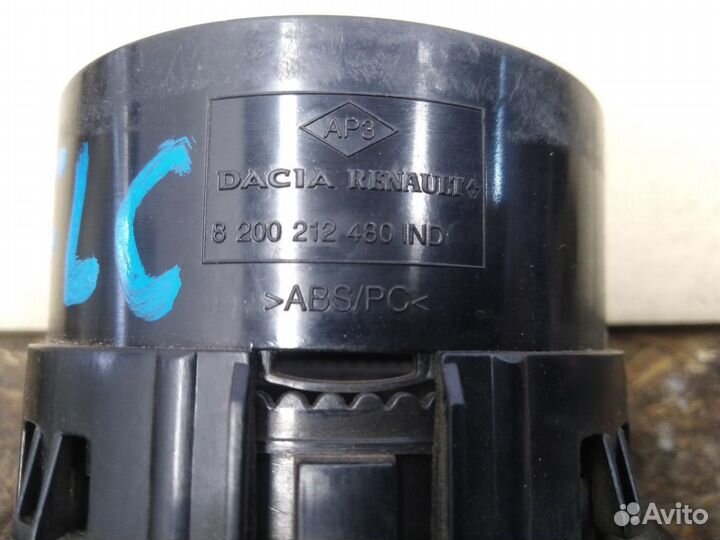 Дефлектор воздушный Logan 2005-2014