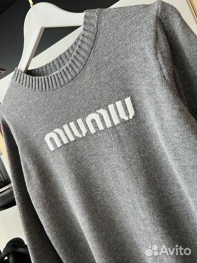 Свитер женский новый Miu Miu