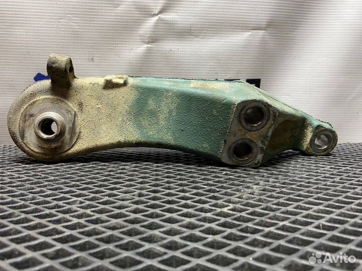 Кронштейн двигателя передний Volvo FH4 21565996