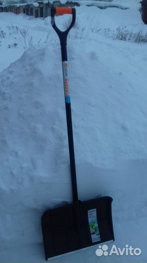 Лопата для уборки снега 