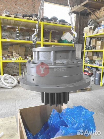 Редуктор поворота CLG925D 42C0142