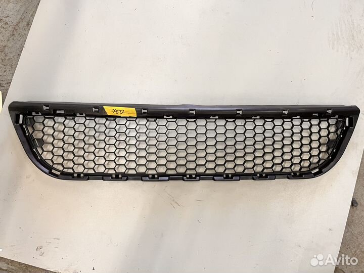 Решетка бампера переднего renault Logan (09-15)