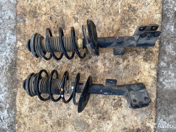 Передняя правая стойка Citroen C4 B7 В сборе