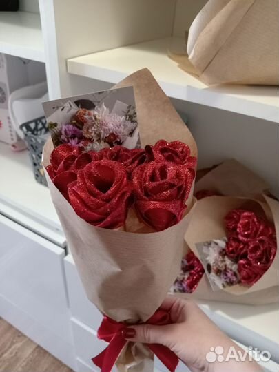 Букеты из атласных роз, съедобные букеты