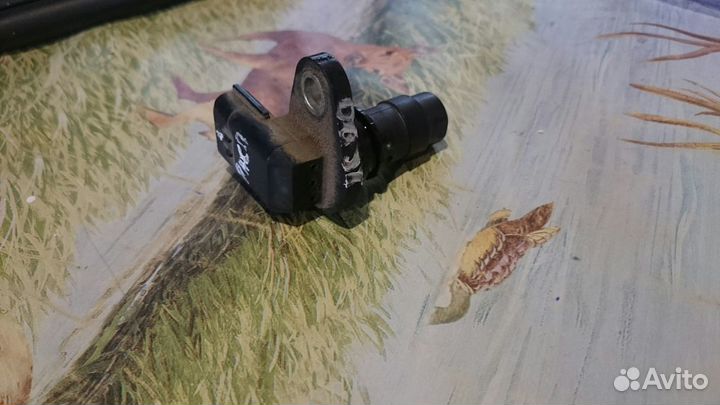 Датчик положения распредвала Вольво хс 90 30713370