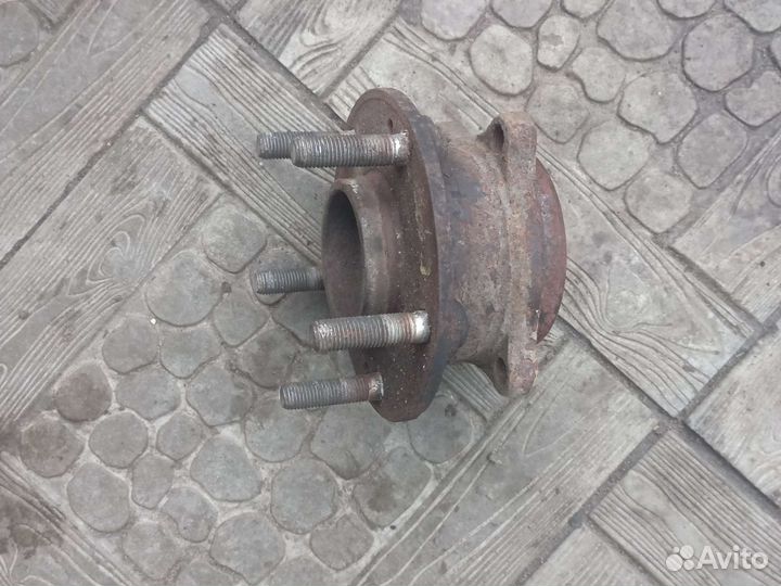 Хендай Санта фе 2 ступица передняя