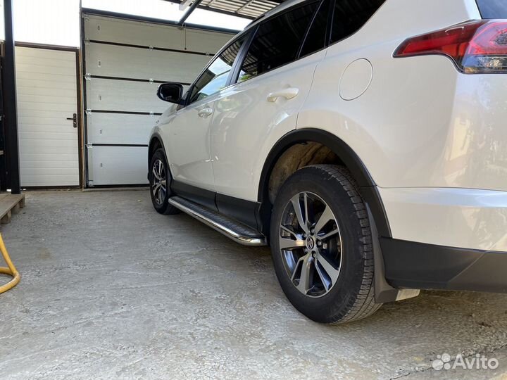 Toyota RAV4 2.5 AT, 2015, 110 000 км