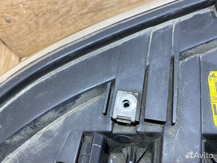 Фара передняя левая VW Transporter T5 142186