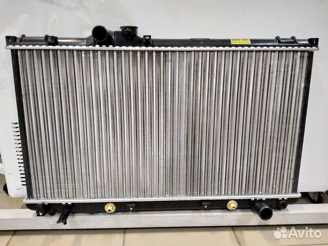 Радиатор охлаждения Toyota Corona AT/S T210