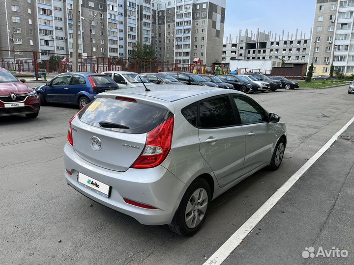 Hyundai Solaris 1.4 AT, 2015, 156 000 км