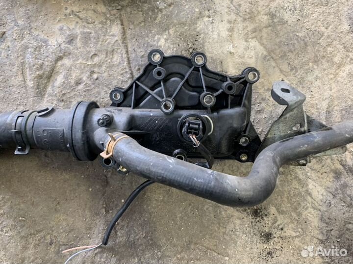 Корпус термостата Рено Меган 2 Сценик 2 1,6