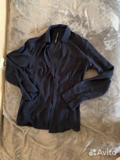 Блузка синяя с вырезом