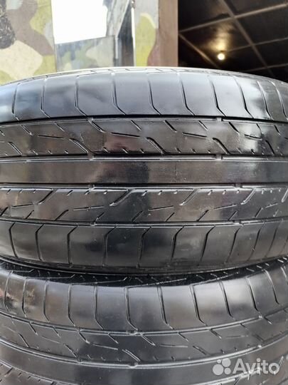 Toyo DRB 215/55 R17 94V