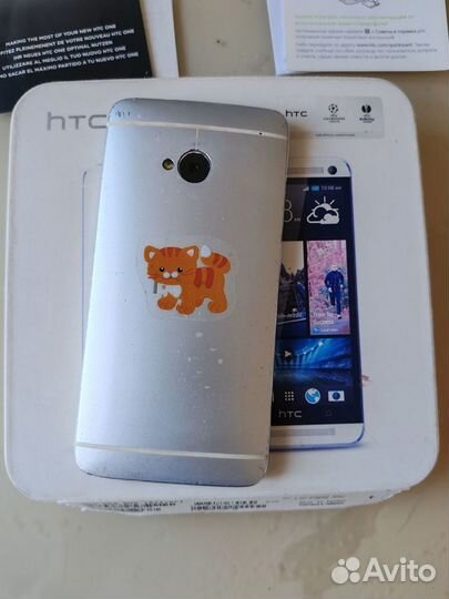 HTC One M7, 2/32 ГБ