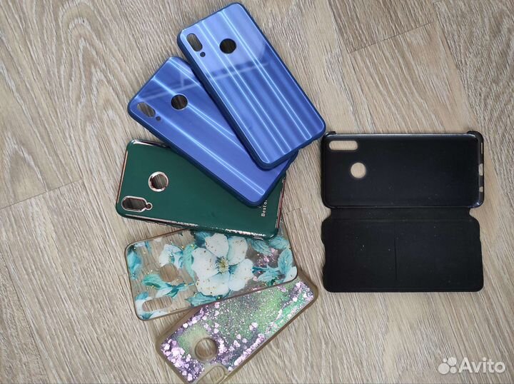 Чехлы на телефон