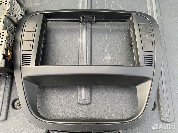 Рамка под магнитолу Citroen C3