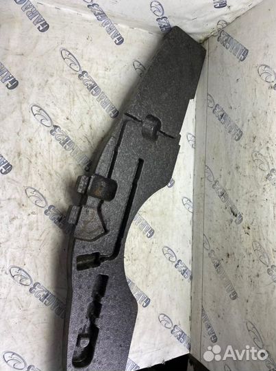 Ящик инструментов mazda хэтчбек