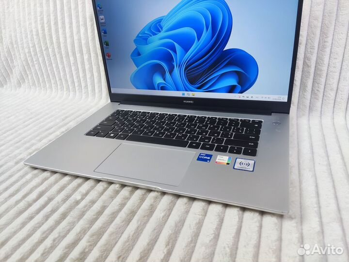 Ноутбук Huawei Intel Core I5 1135G7 8/256