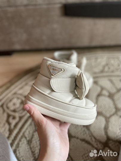 Зимние сапоги для девочки 24